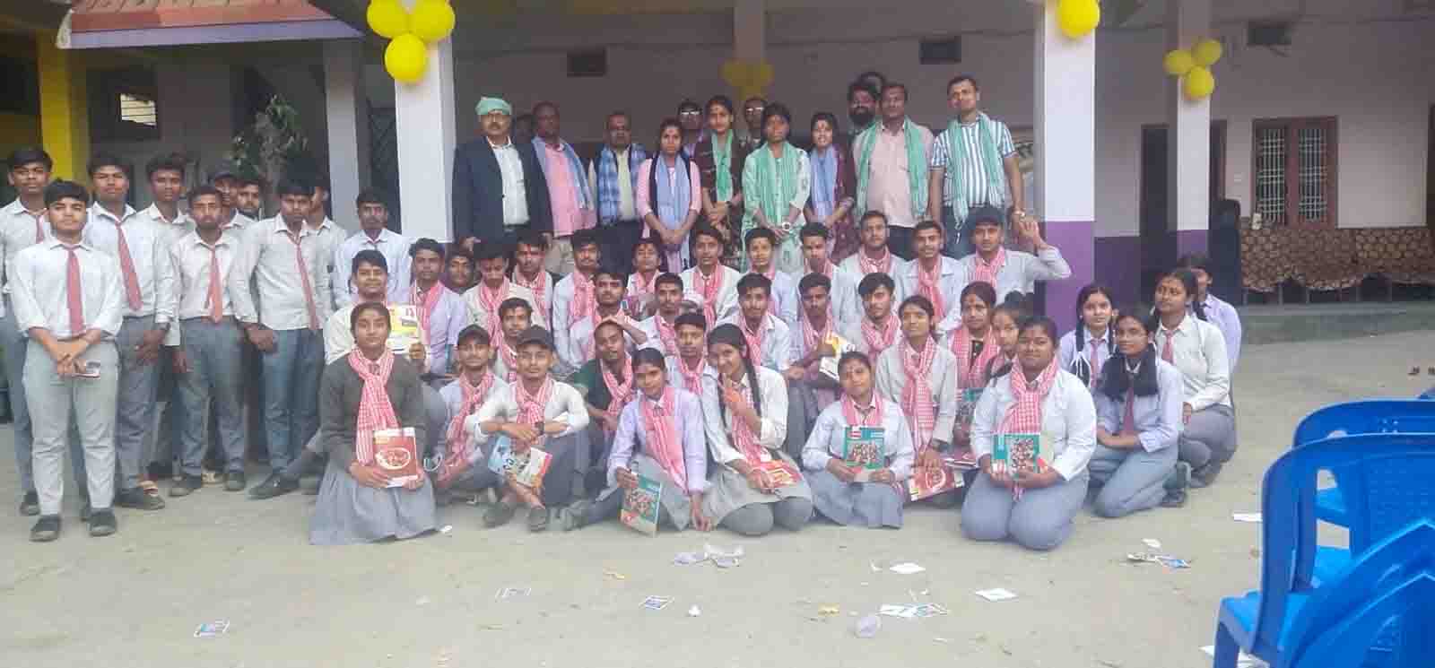 रोयल सेकेन्ड्री स्कूलमा कक्षा १० का विद्यार्थीको विदाई समारोह सम्पन्न