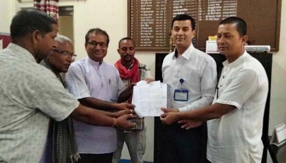 अलपत्र भारदह–पकरी सडक निर्माणको माग गर्दै प्रजिअलाई ज्ञापनपत्र