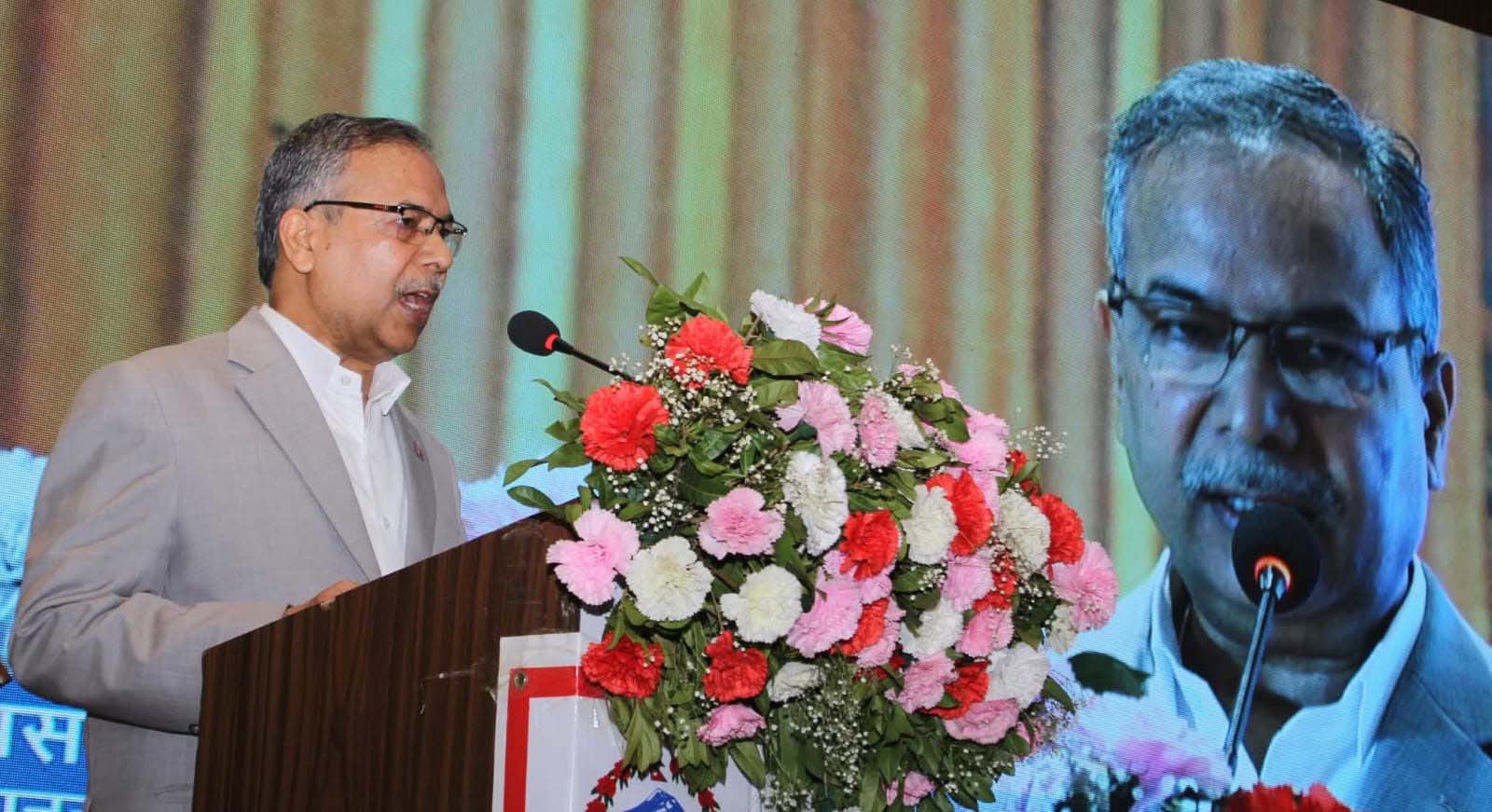 युवाहरू उद्यमशीलता र सीप विकासमार्फत् राष्ट्र निर्माणको अग्रपंक्तिमा उभिनुपर्छ: उपराष्ट्रपति यादव