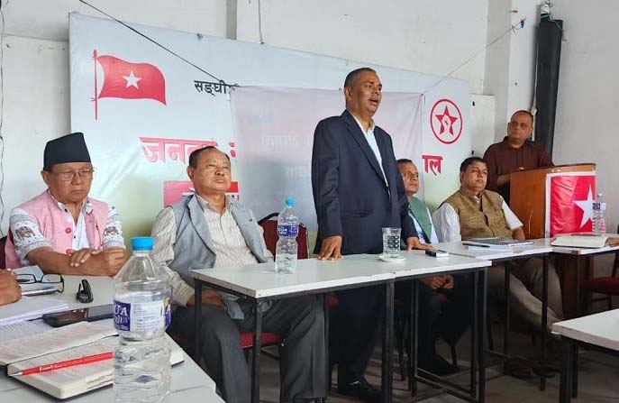 जनताको घरदैलोमा पुग्न उपेन्द्र यादवको निर्देशन