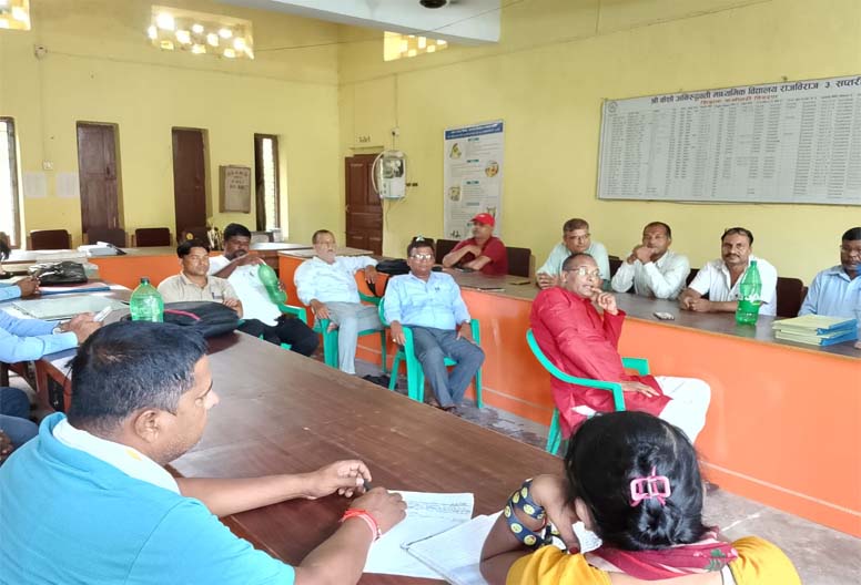 सप्तरीमा शिक्षक महासंघ र निजी विद्यालयका सञ्चालकहरु आन्दोलित