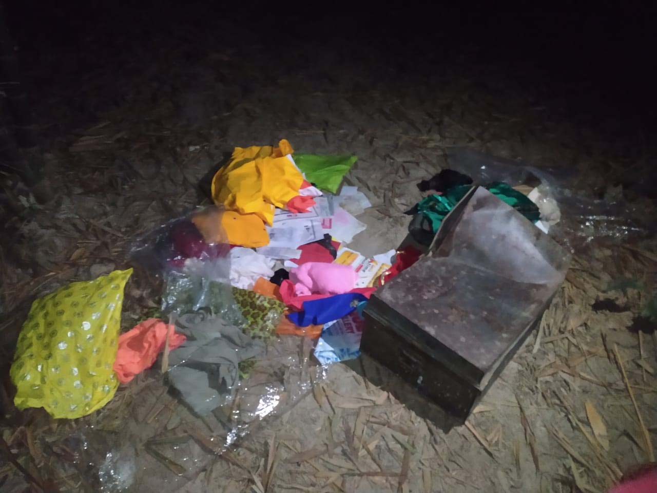 पोर्ताहामा तिनवटा घरमा चोरी 