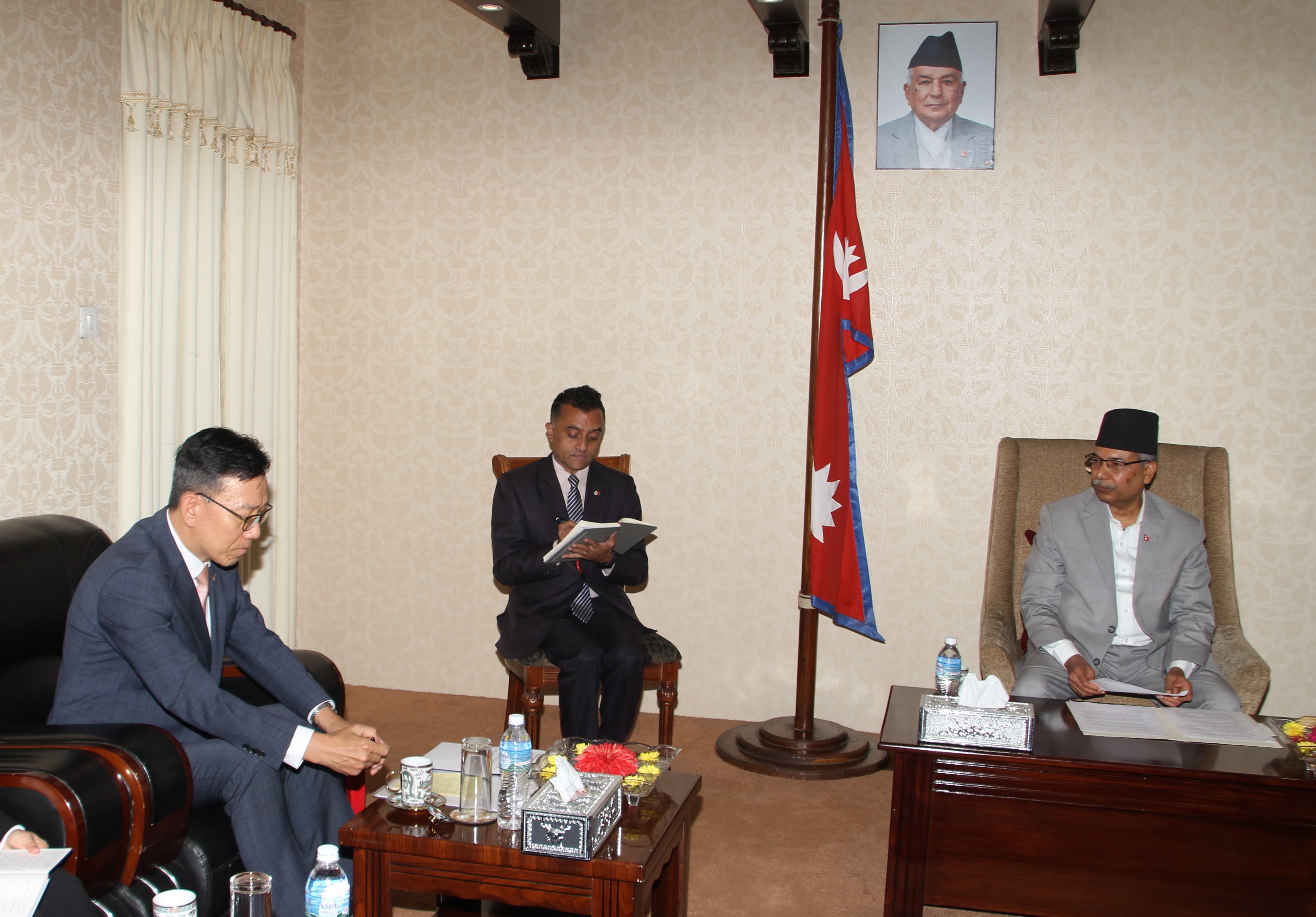 कार्यवाहक राष्ट्रपति यादव र कोरियाली राजदूतबीच शिष्टाचार भेट
