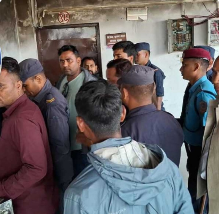  मधेशका सभामुखविरुद्ध सात दलको अविश्वास प्रस्ताव, एमालेको अवरोधमा दर्ता रोकियो