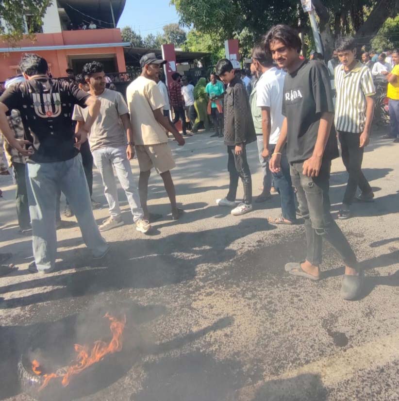 राजविराजमा प्रशासन–प्रहरीविरुद्ध जेनजी पुस्ताको सडक आन्दोलित प्रदर्शन