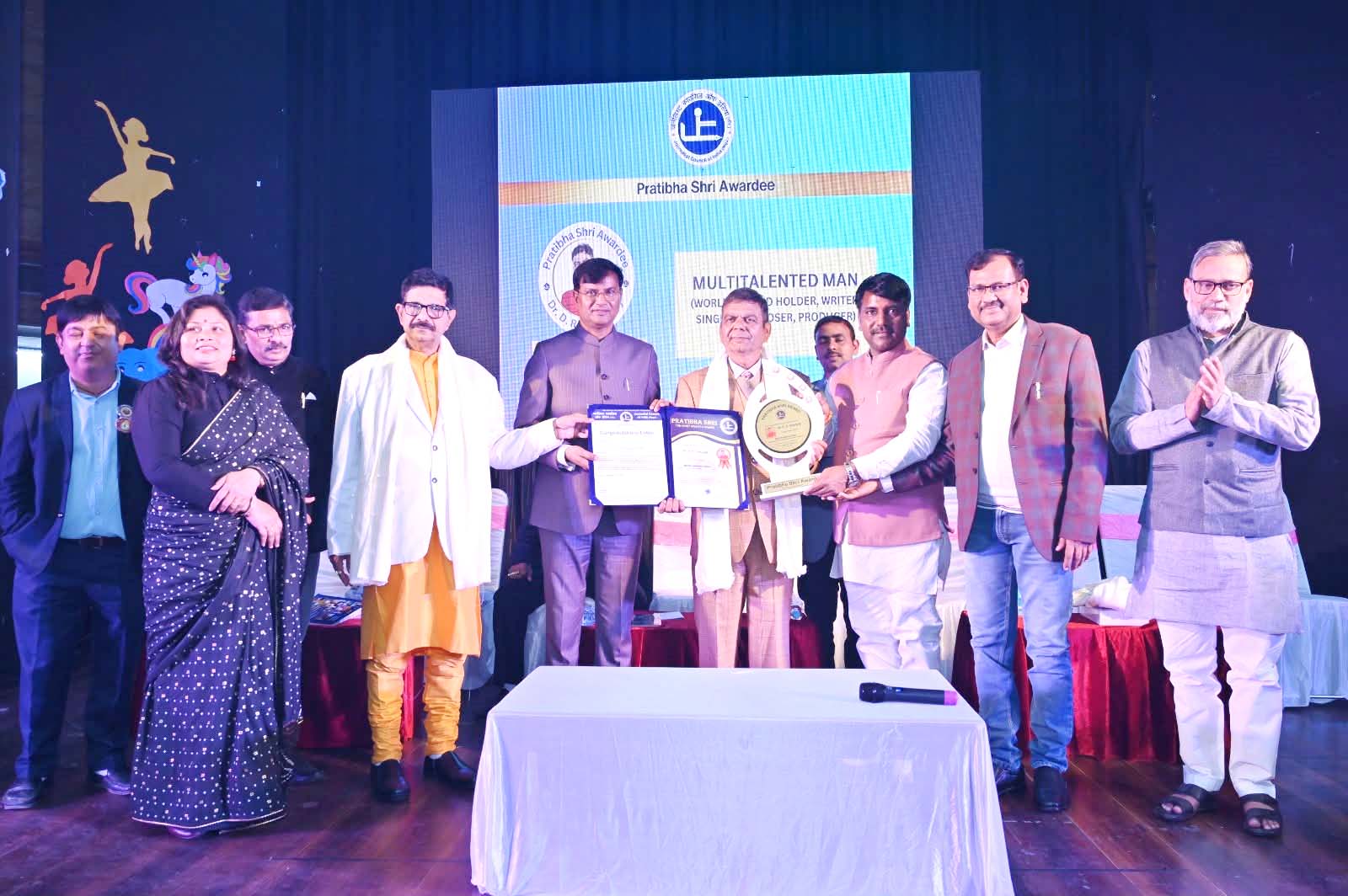 डा. डीआर उपाध्यायलाई भारतमा प्रतिभाश्री अवार्ड प्रदान