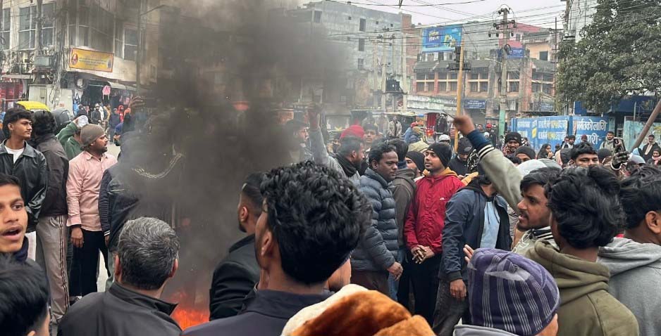 धनुषाको मस्जिद तोडफोड घटनाको विरोधमा वीरगञ्ज तनावग्रस्त