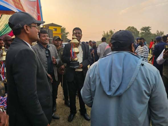 मधवापुरमा राष्ट्रपति रनिङ शिल्ड प्रतियोगिता सम्पन्न, मधवापुर मावि प्रथम