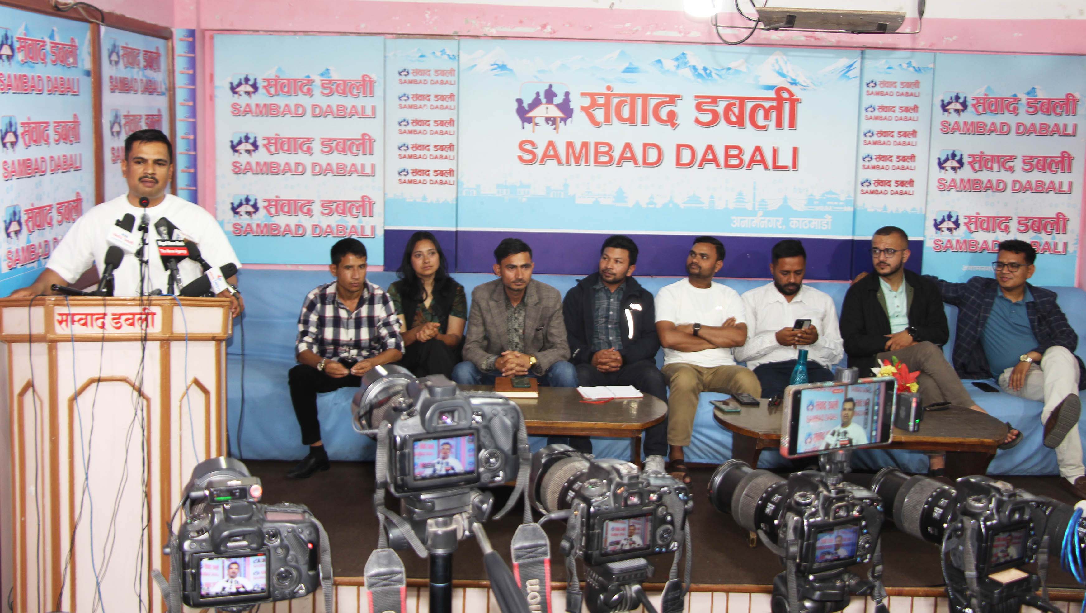 क्याम्पसमा प्रहरी चौकी र ब्यारिकेटको विरोध, गृहमन्त्रीलाई राजिनामा दिन विद्यार्थी संगठनहरूको माग